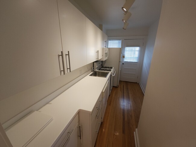 Kitchen - 301 East 43rd Street