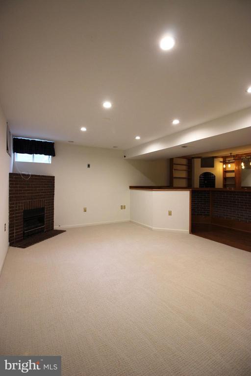 Building Photo - 14015 Wood Rock Way