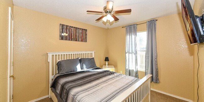 Building Photo - 3703 Frigate Dr