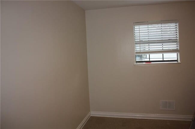 Building Photo - 1123 Gunter St