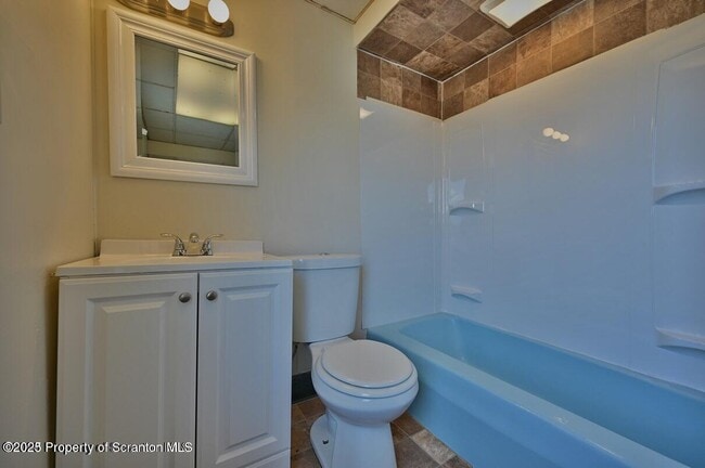 Building Photo - 1025 Ridge Ave