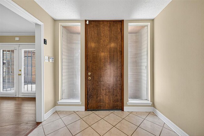 Building Photo - 3710 Point Clear Dr