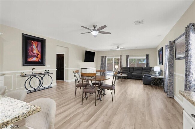 Building Photo - 1405 Fantastic Ct