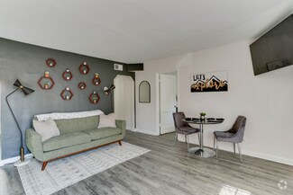 Building Photo - 1324 Hillside Ave