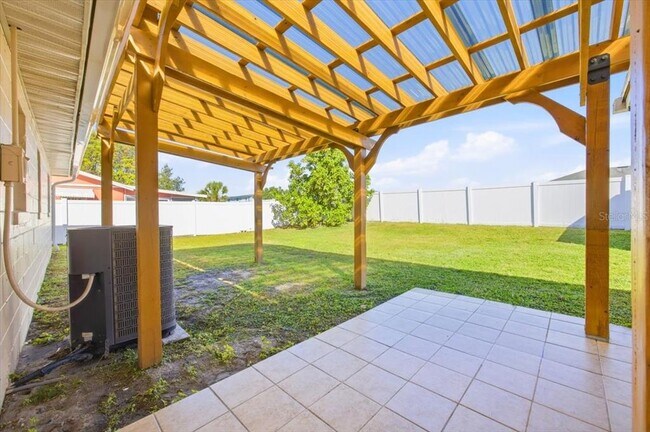 Building Photo - 5681 Tulip Ave