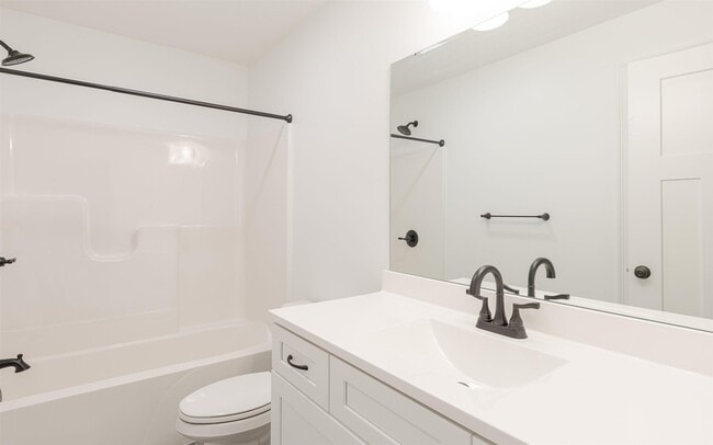 Building Photo - 359 Monadnock St
