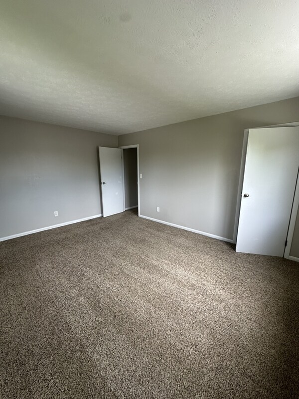 Building Photo - 4893 Nugent Dr