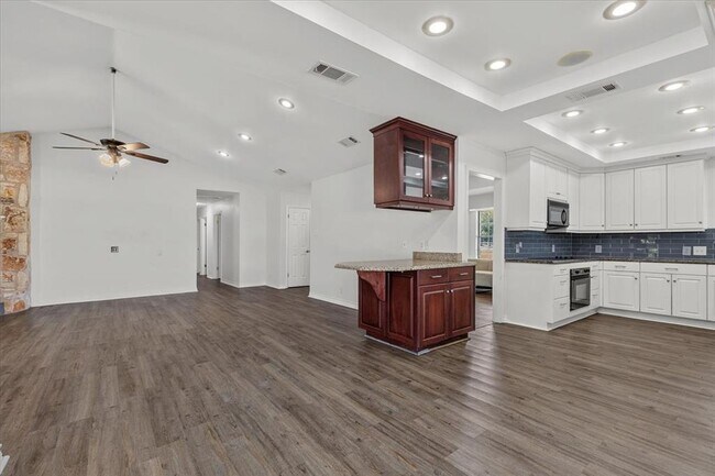 Building Photo - 6725 The Outer Ave