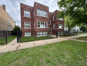 Building Photo - 6611 S St Louis Ave