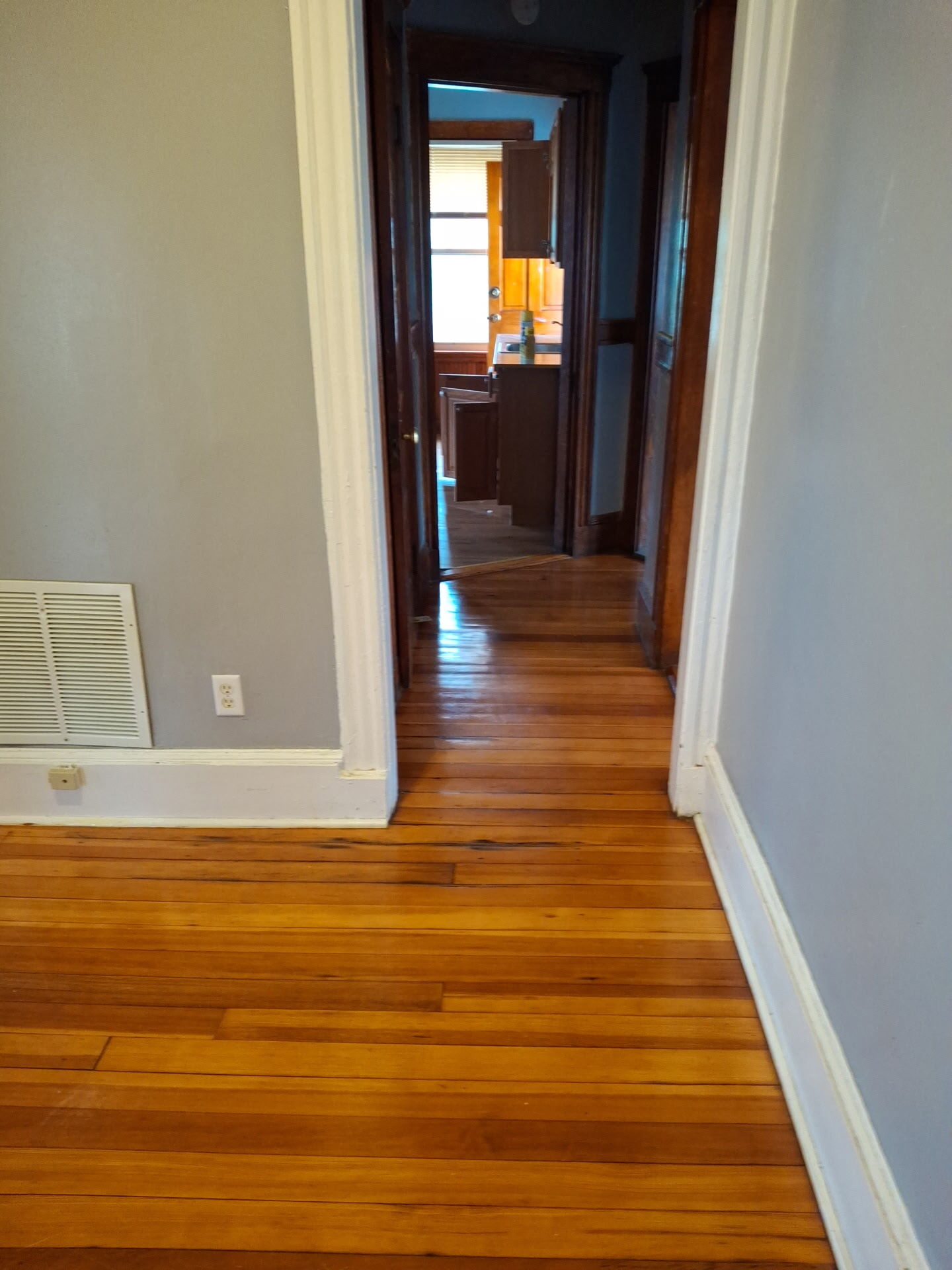 Building Photo - 61 Topliff St