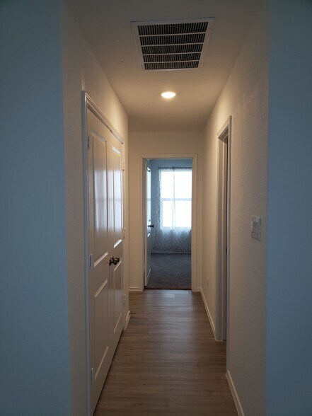 Building Photo - 5447 Calton Bnd