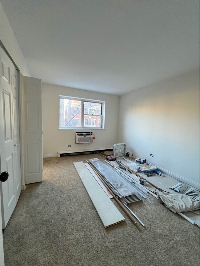 Building Photo - 619 W Stratford Pl