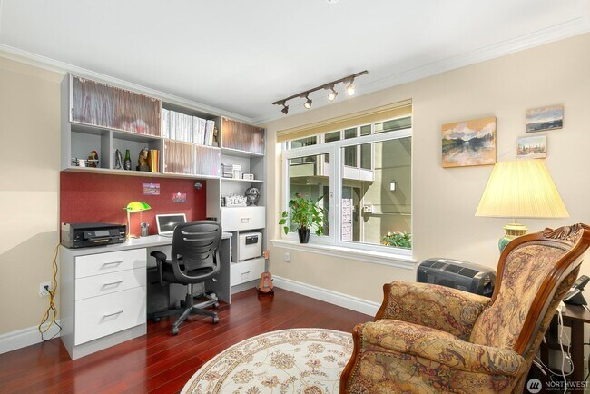 Building Photo - Luxury spacious unit with partial downtown view in Magnolia