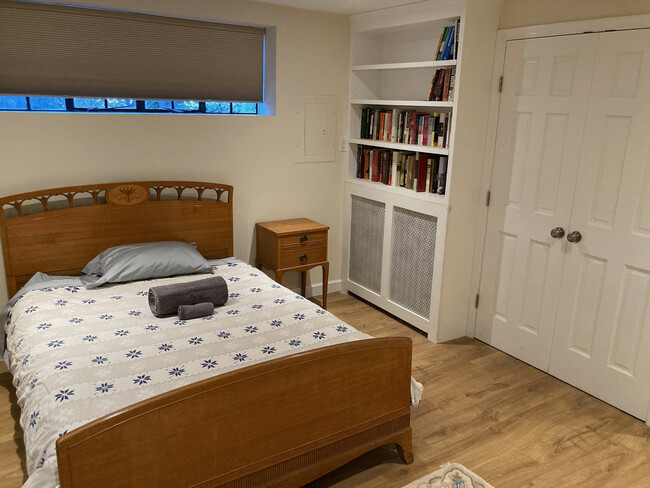 Lower Level Bedroom - 4315 Argyle Ter NW