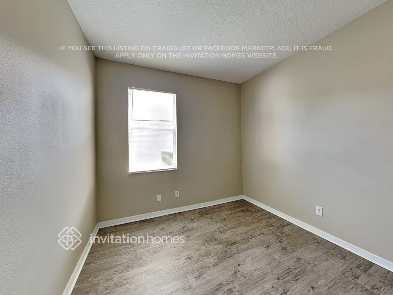 Building Photo - 6330 36th Ct E