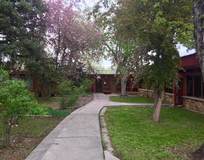Building Photo - 628 Washakie St