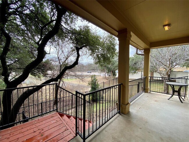Building Photo - 1310 W Parmer Ln