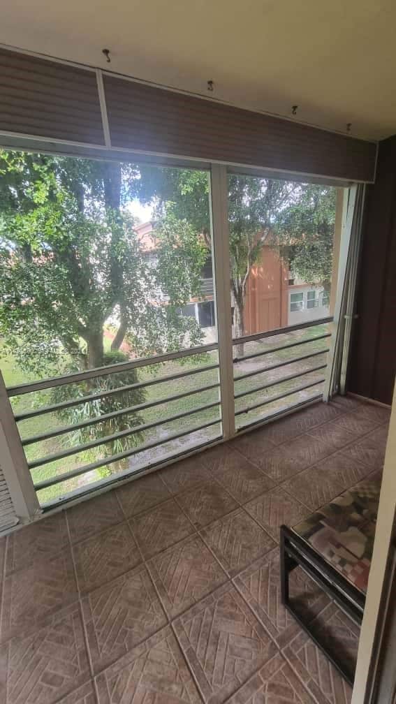 Building Photo - 176 Piedmont D