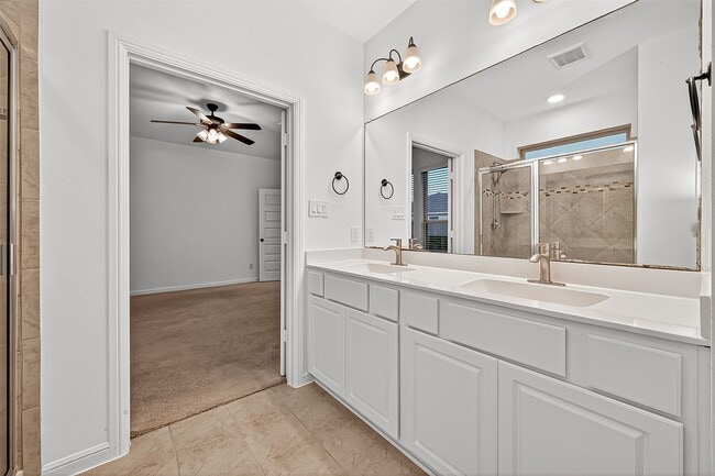 Building Photo - 7927 Tindarey Maple Trace
