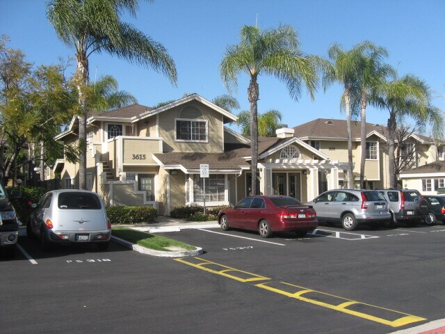 Building Photo - 3555 Grove St