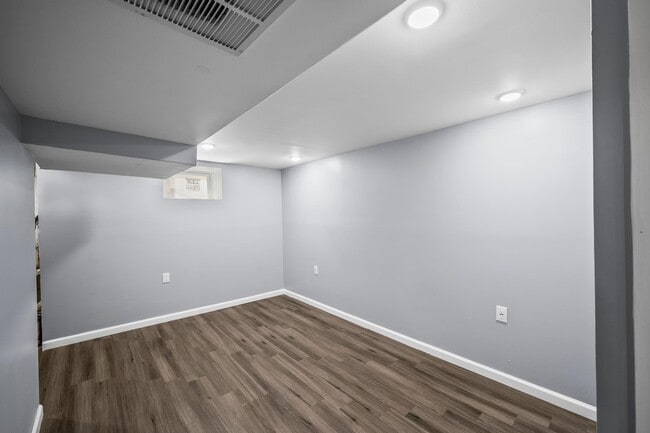 Building Photo - 54 Avenue B