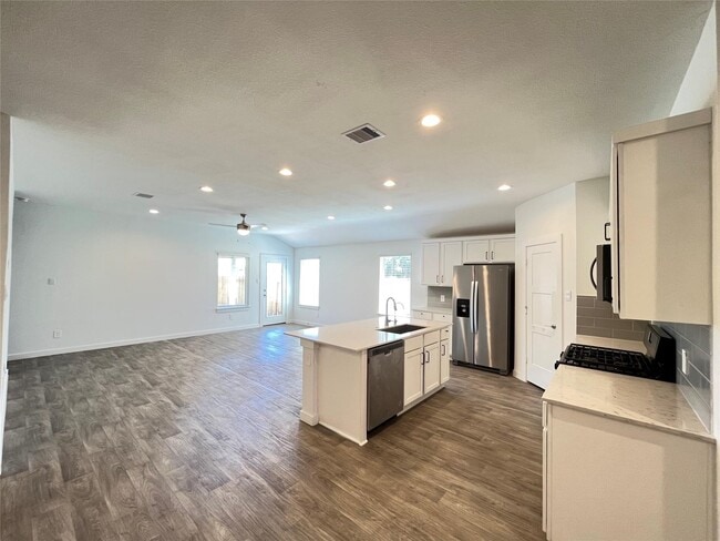 Building Photo - 14206 Black Cyn Ln