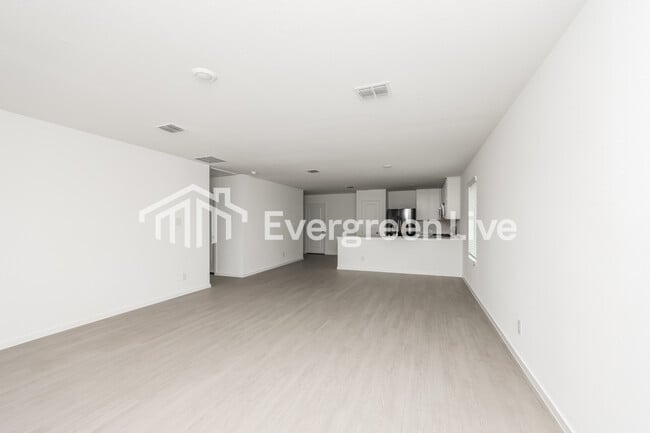 Building Photo - 1629 Sparrow Hawk Rd