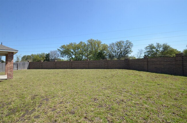 Building Photo - 5602 Tabula Rasa Dr