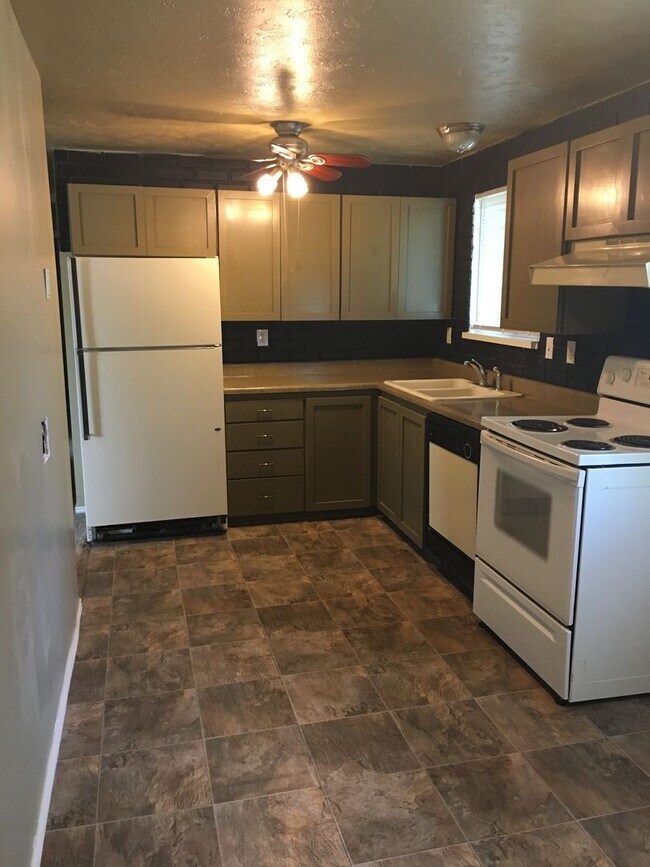 Building Photo - 6046 S 4000 W