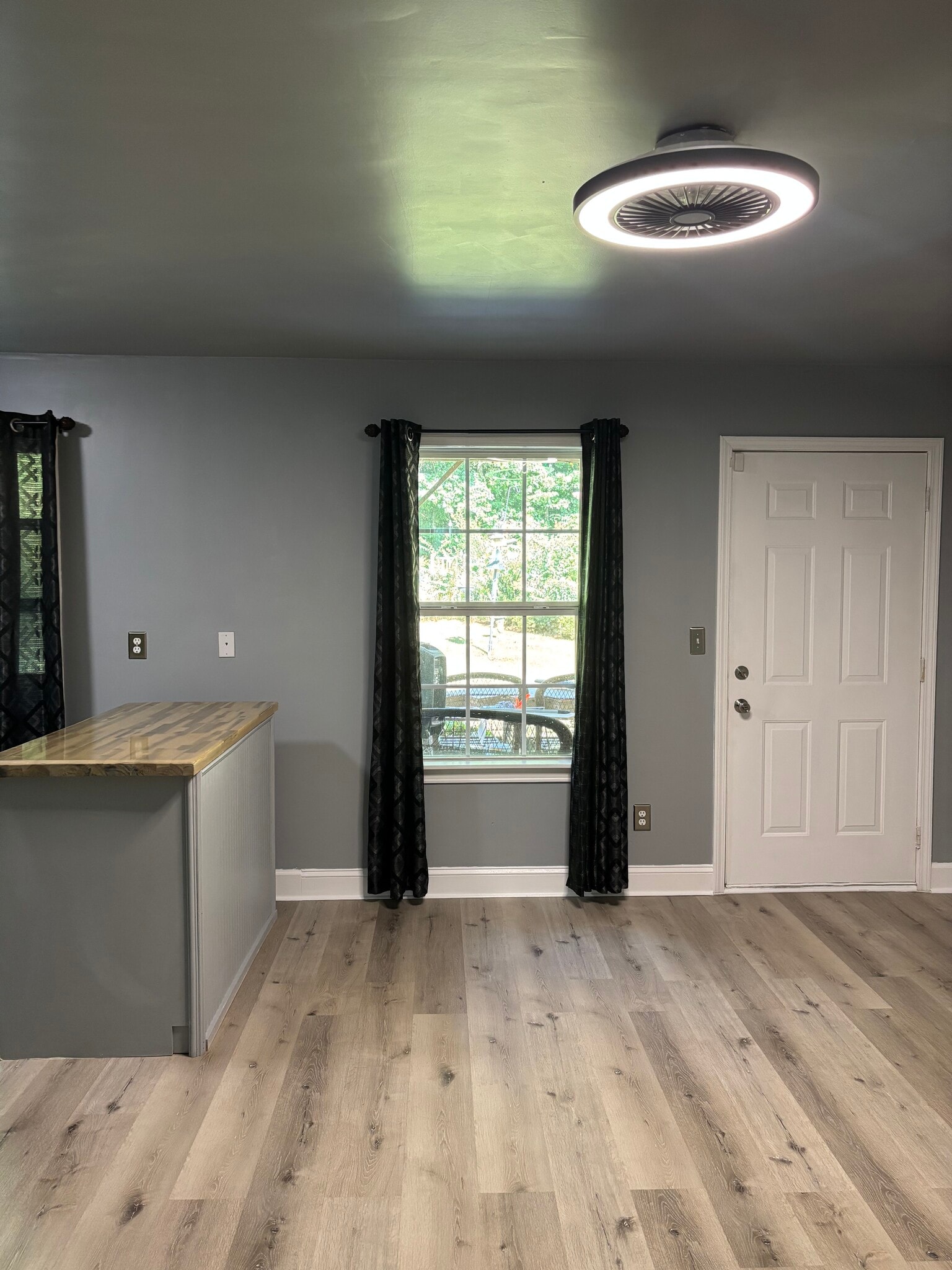 Kitchen - 4155 Round Stone Dr