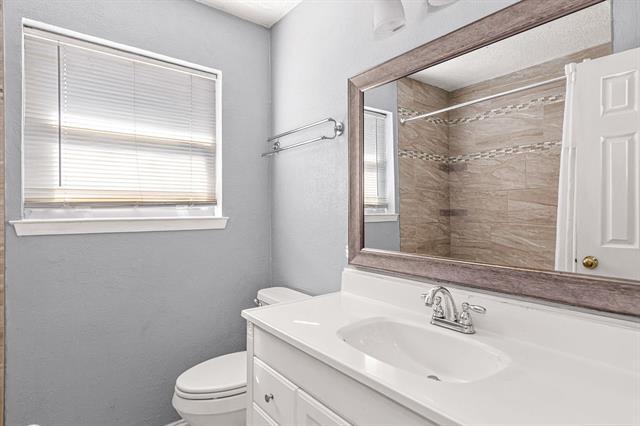 Building Photo - 524 Patterson Dr