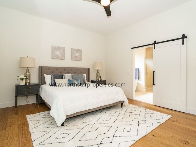 Building Photo - Tranquil Elevated Design in Tigard