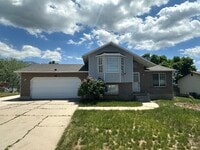 Building Photo - 1034 3350 N