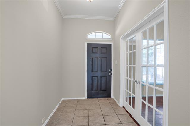Building Photo - 6937 Red Bluff Dr