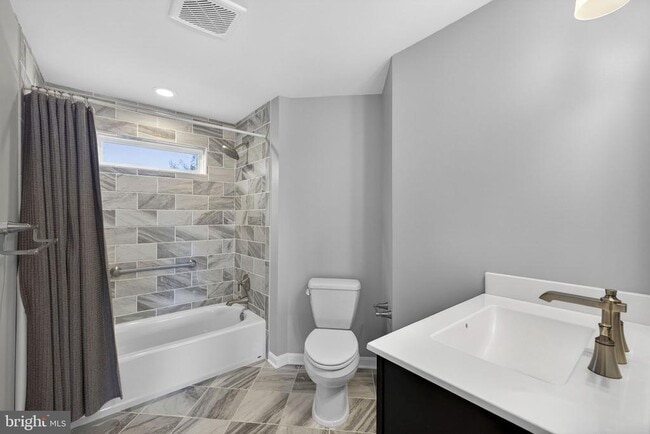 Building Photo - 10486 Lord Fairfax Hwy