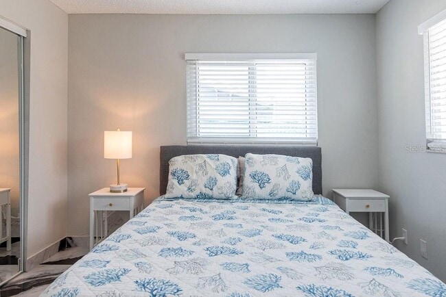 Building Photo - 6819 11th Ave NW