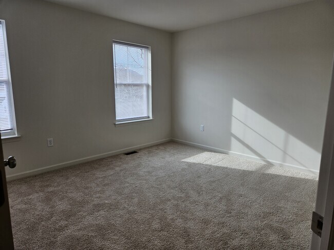 Building Photo - 118 Rhodolite Ln