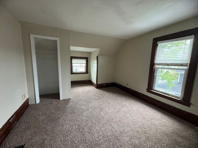 Building Photo - Village of Carthage 3/4 Bedroom / 1.5 Bath...