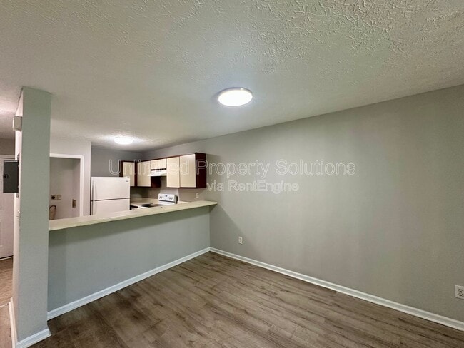 Building Photo - 205 Sunn Aire Ct