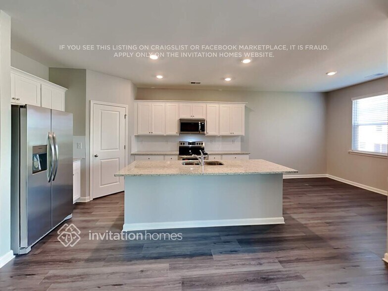 Building Photo - 132 Webster Cir
