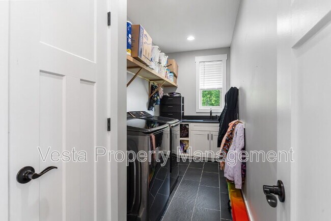 Building Photo - 19 Carrolls Pl Ct