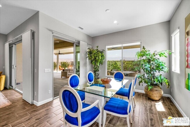 Building Photo - 70 Zinfandel