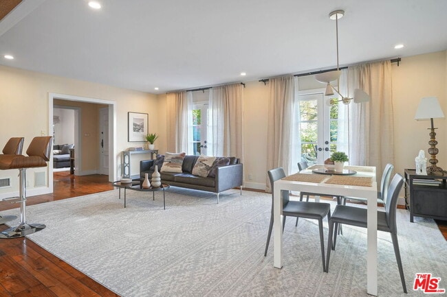 Building Photo - 1531 Marmont Ave