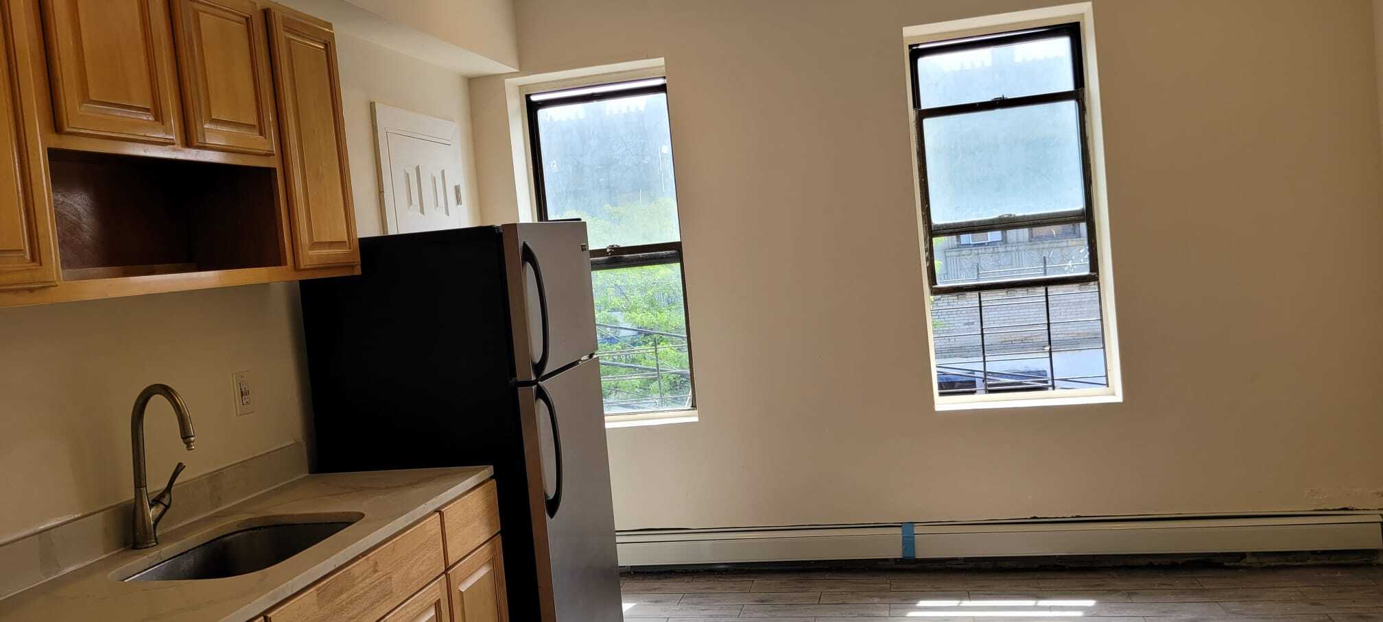 Building Photo - 1875 Carter Ave