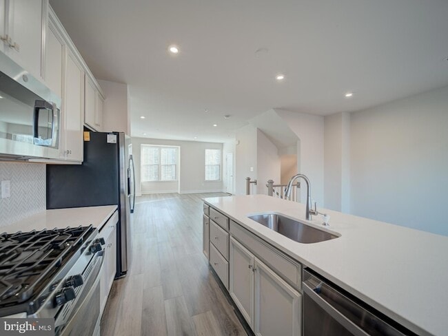 Building Photo - 9502 Autumn Berry Pl