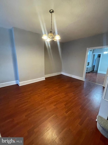 Building Photo - 131 Hansberry St