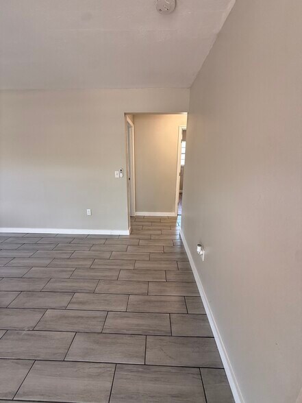 Building Photo - 9251 Adler St