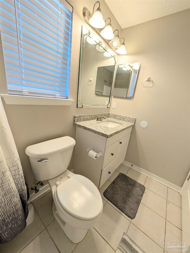 Building Photo - 175 Carrier Dr