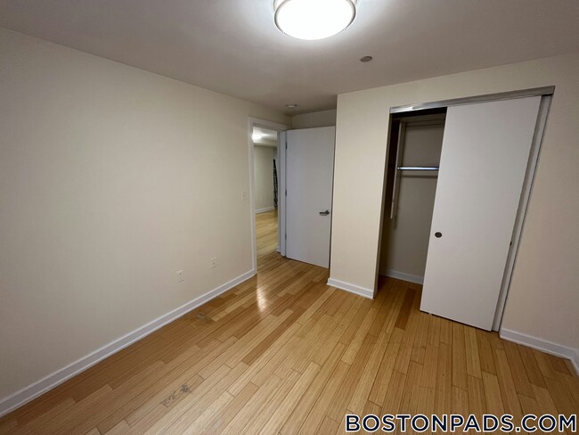 Building Photo - 40 Boylston St
