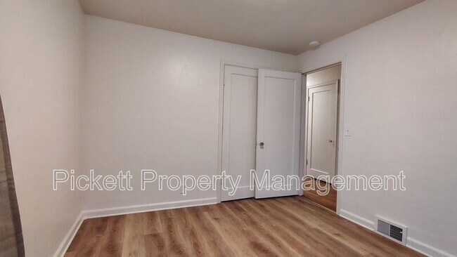 Building Photo - 2103 N Lafayette Ave